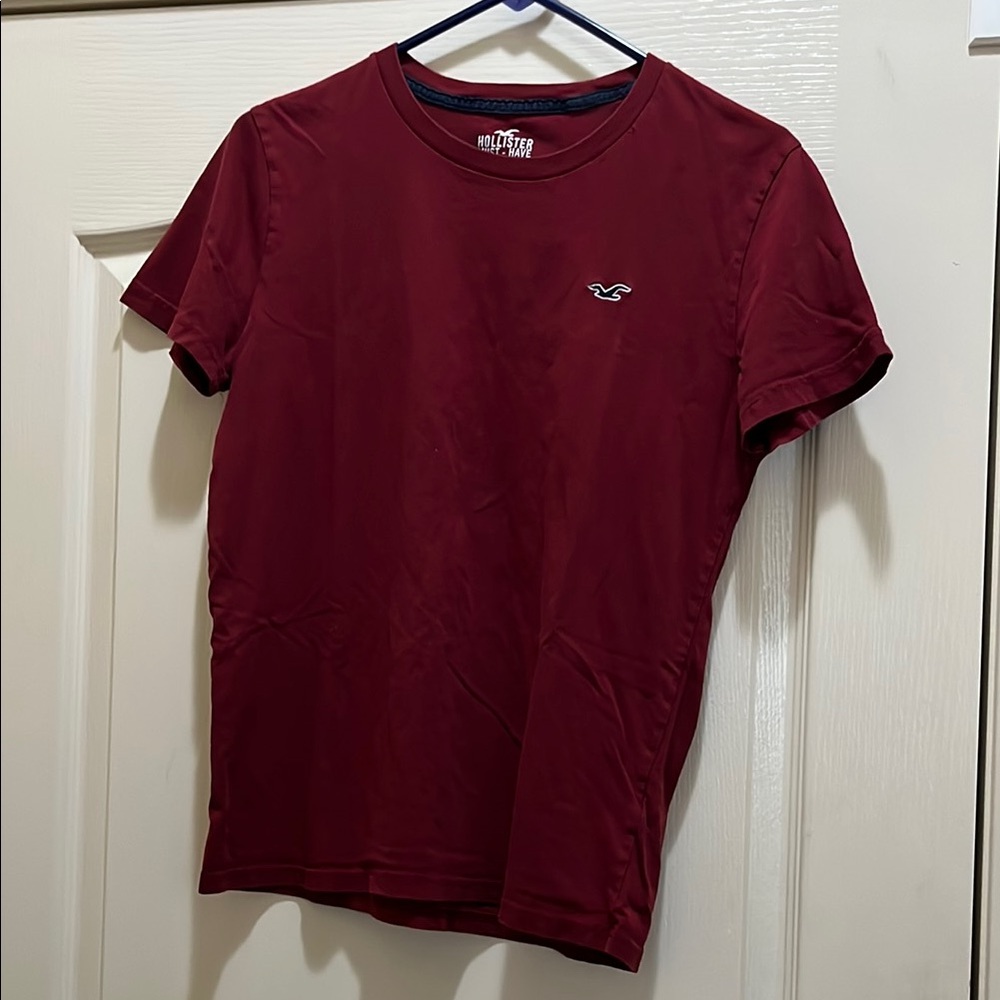 Hollister Red Short Sleeve Tee